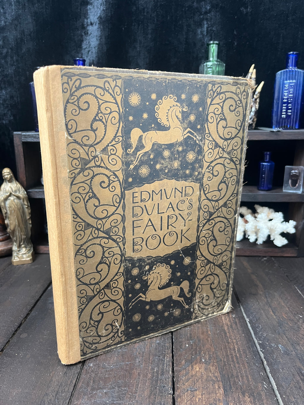 Edmund Dulac’s Fairy-Book