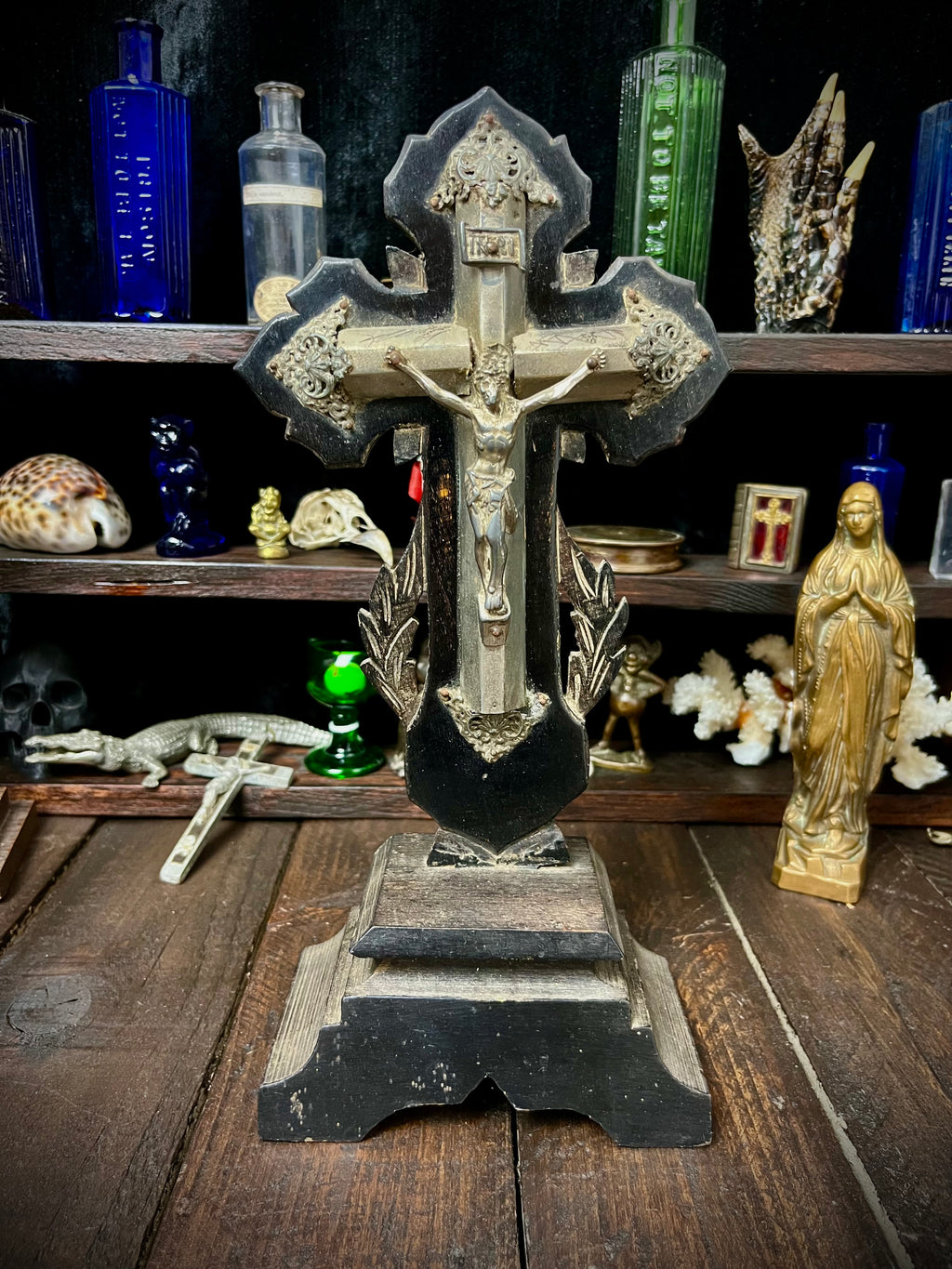Late Victorian Gothic Revival Standing Altar Crucifix – Continental, c.1885–1915